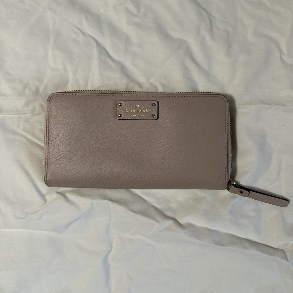 Kate Spade New York beige tan leather wallet